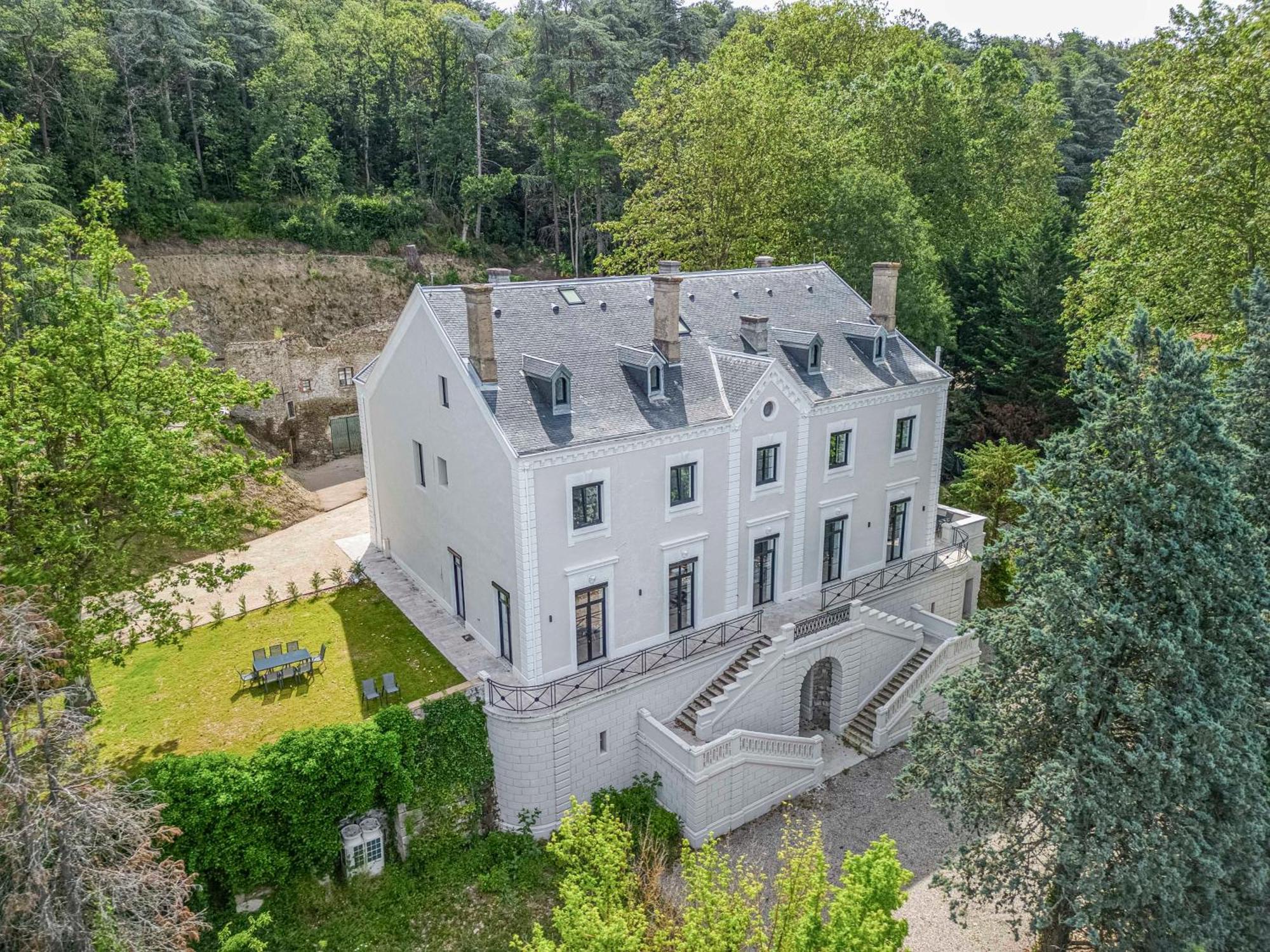 1 - Grand Appartement Spacieux Dans Un Chateau Du 17Eme Siecle, A 15Min De Lyon Vourles Kültér fotó